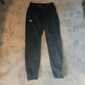 Under Armour men’s joggers - size M